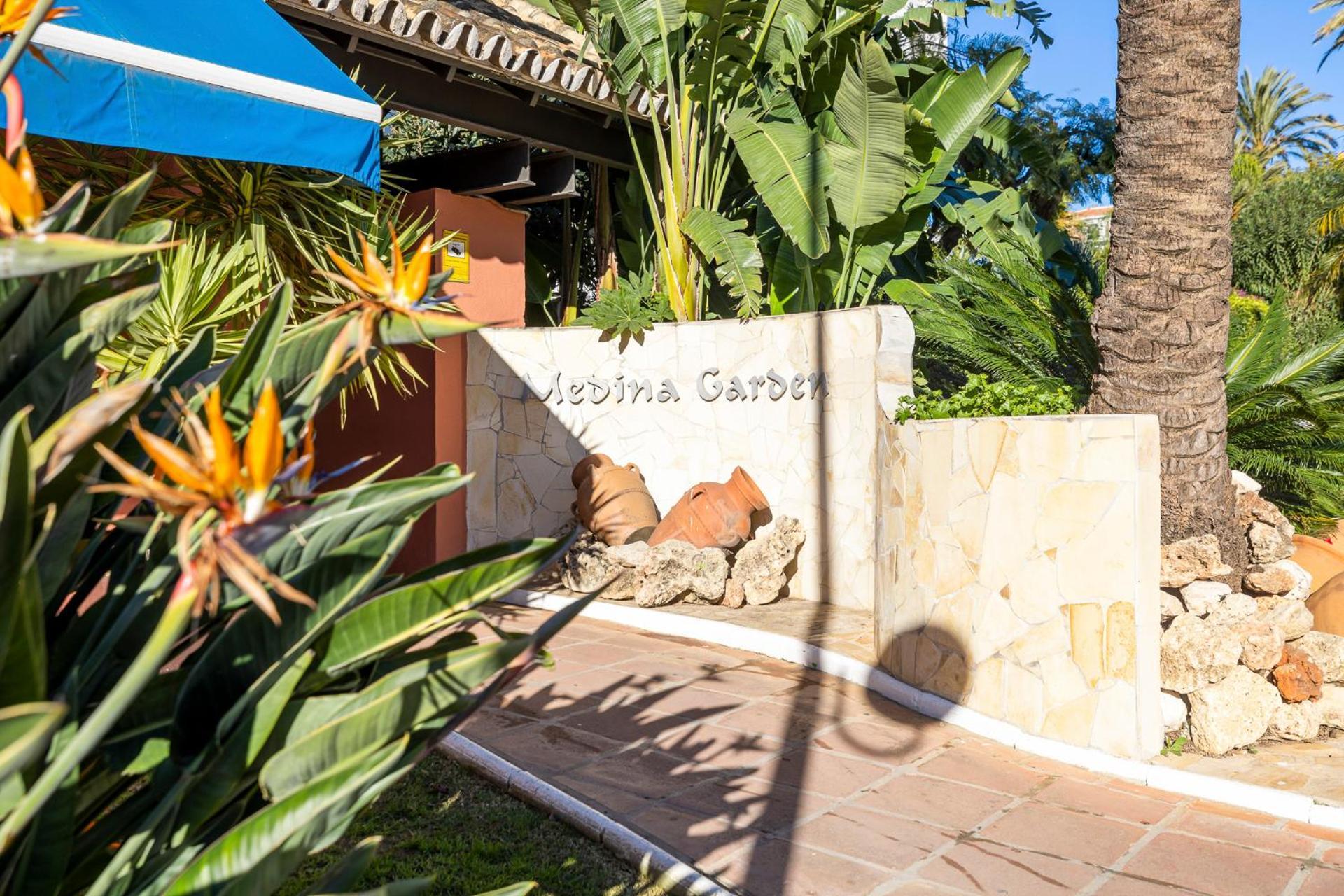 Charming And Spacious Apartment In Medina Garden - Puerto Banus Marbella Buitenkant foto